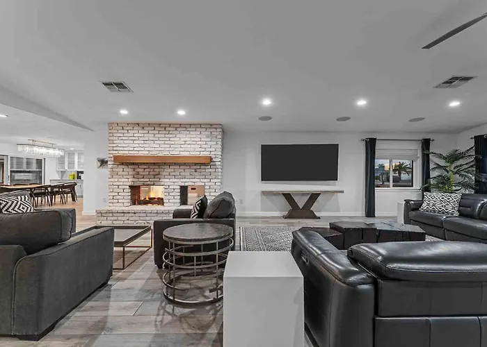 Holiday home Luxury Retreat With Pool, & Sauna Scottsdale